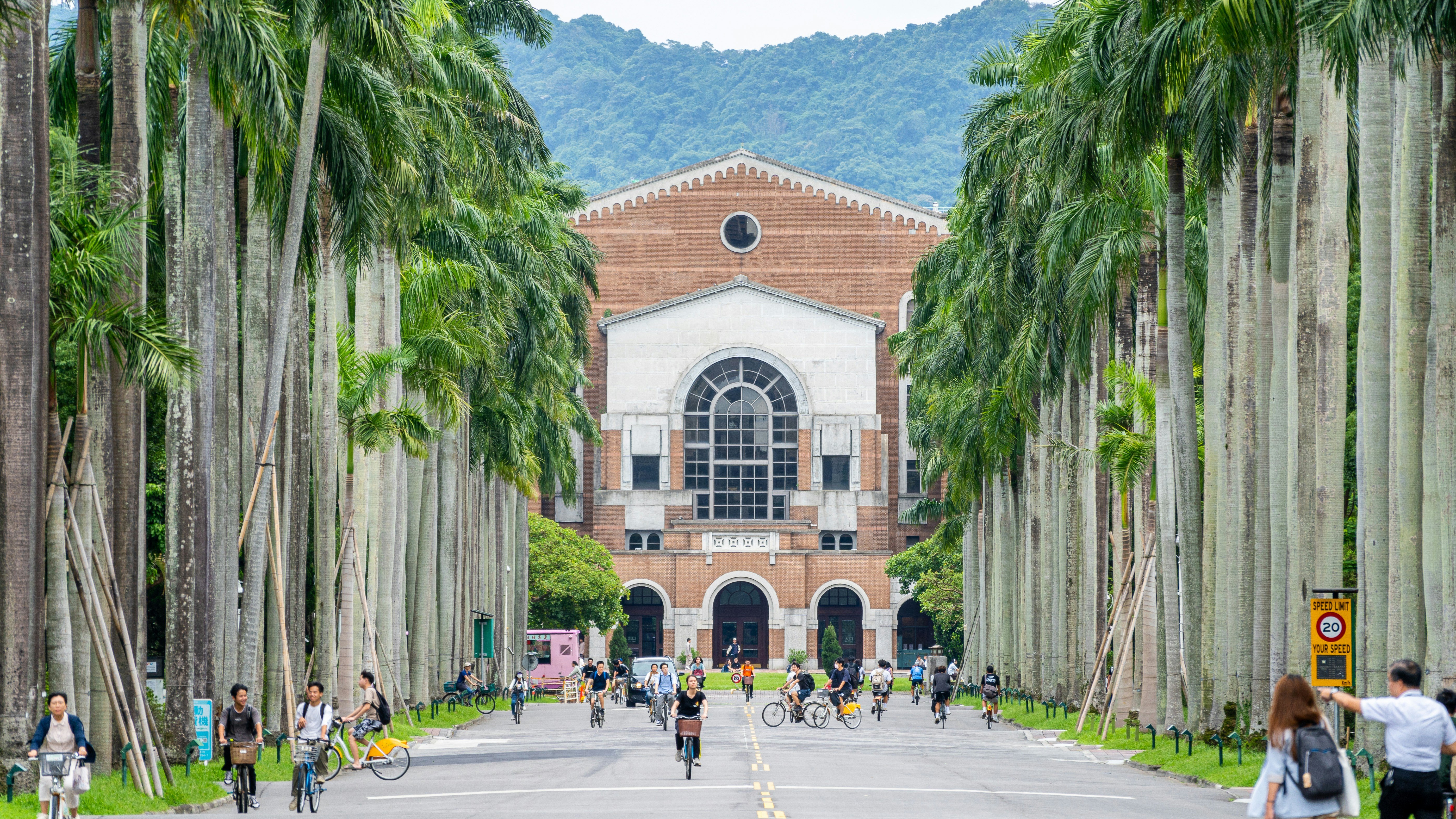 When Does International School Start in Taiwan?